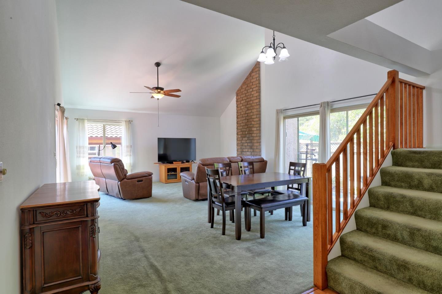 Detail Gallery Image 4 of 40 For 355 Otono Ct, San Jose,  CA 95111 - 3 Beds | 3 Baths