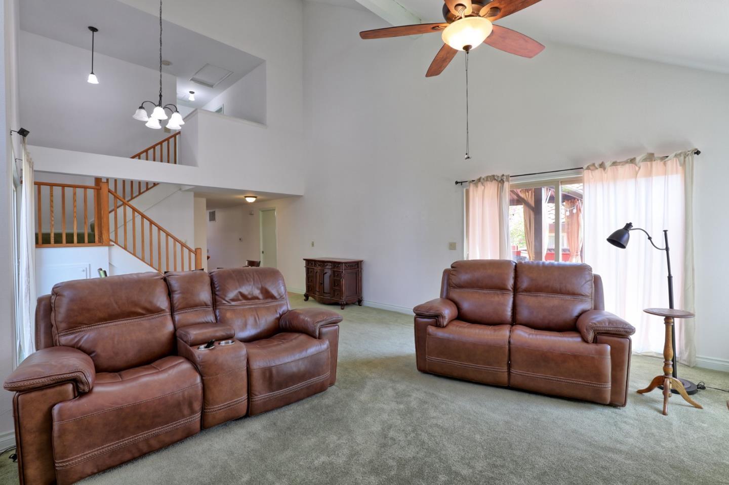 Detail Gallery Image 6 of 40 For 355 Otono Ct, San Jose,  CA 95111 - 3 Beds | 3 Baths