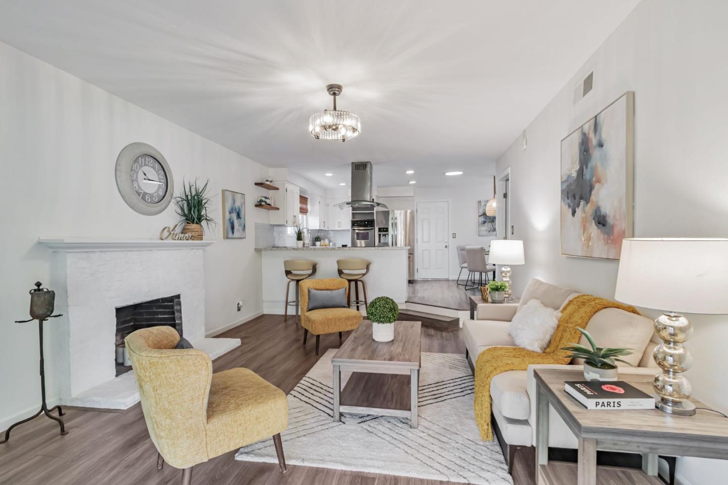 Detail Gallery Image 6 of 17 For 5991 Sorrel Ave, San Jose,  CA 95123 - 5 Beds | 2 Baths