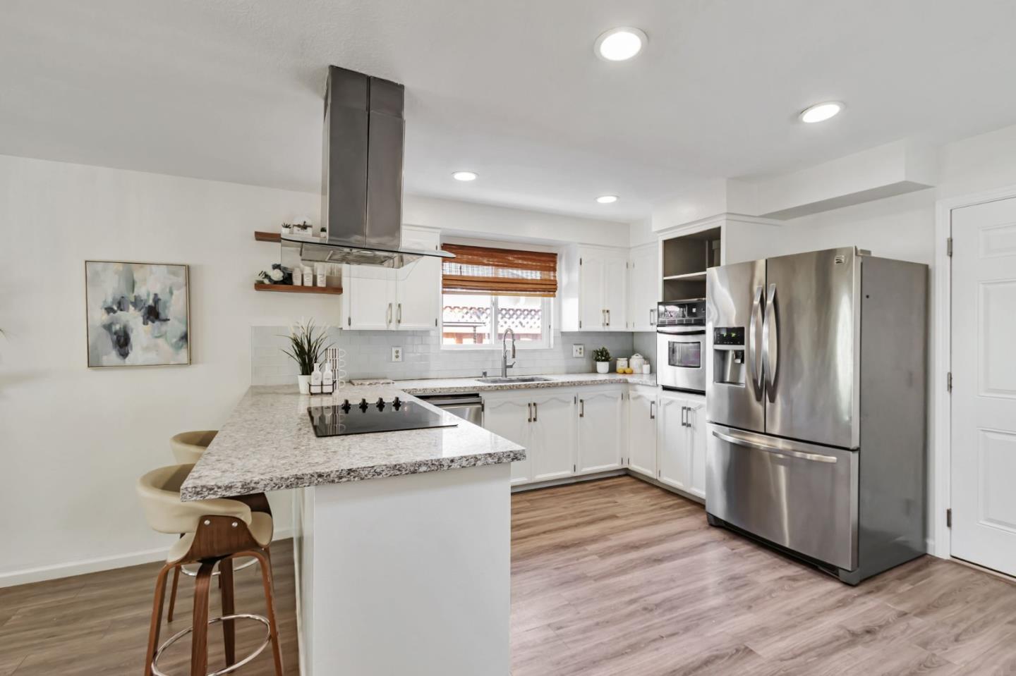 Detail Gallery Image 7 of 17 For 5991 Sorrel Ave, San Jose,  CA 95123 - 5 Beds | 2 Baths
