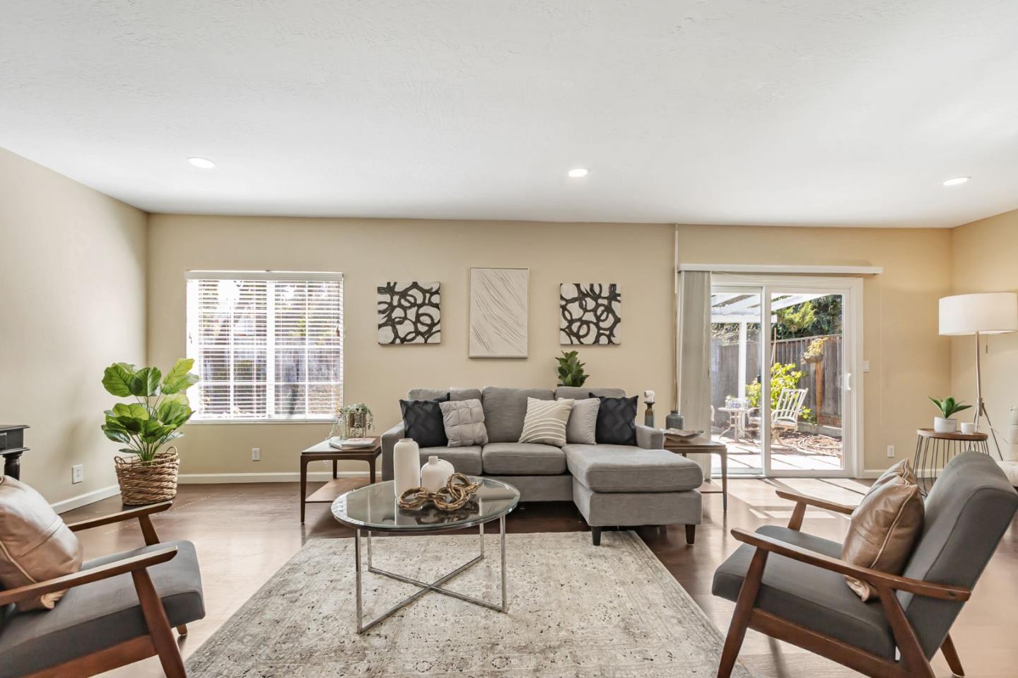 Detail Gallery Image 5 of 23 For 3527 Pine Creek Dr, San Jose,  CA 95132 - 4 Beds | 2 Baths