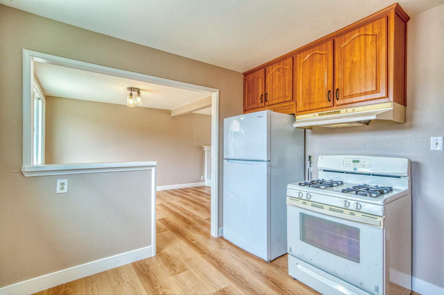 Detail Gallery Image 18 of 34 For 820 Linda Mar Blvd, Pacifica,  CA 94044 - 3 Beds | 1 Baths