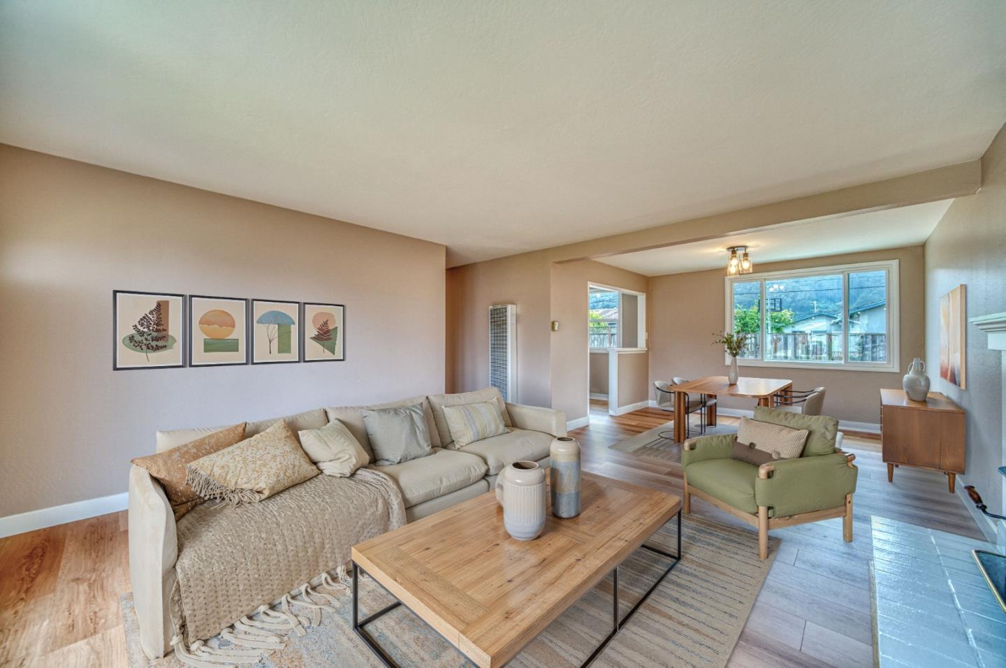 Detail Gallery Image 5 of 34 For 820 Linda Mar Blvd, Pacifica,  CA 94044 - 3 Beds | 1 Baths