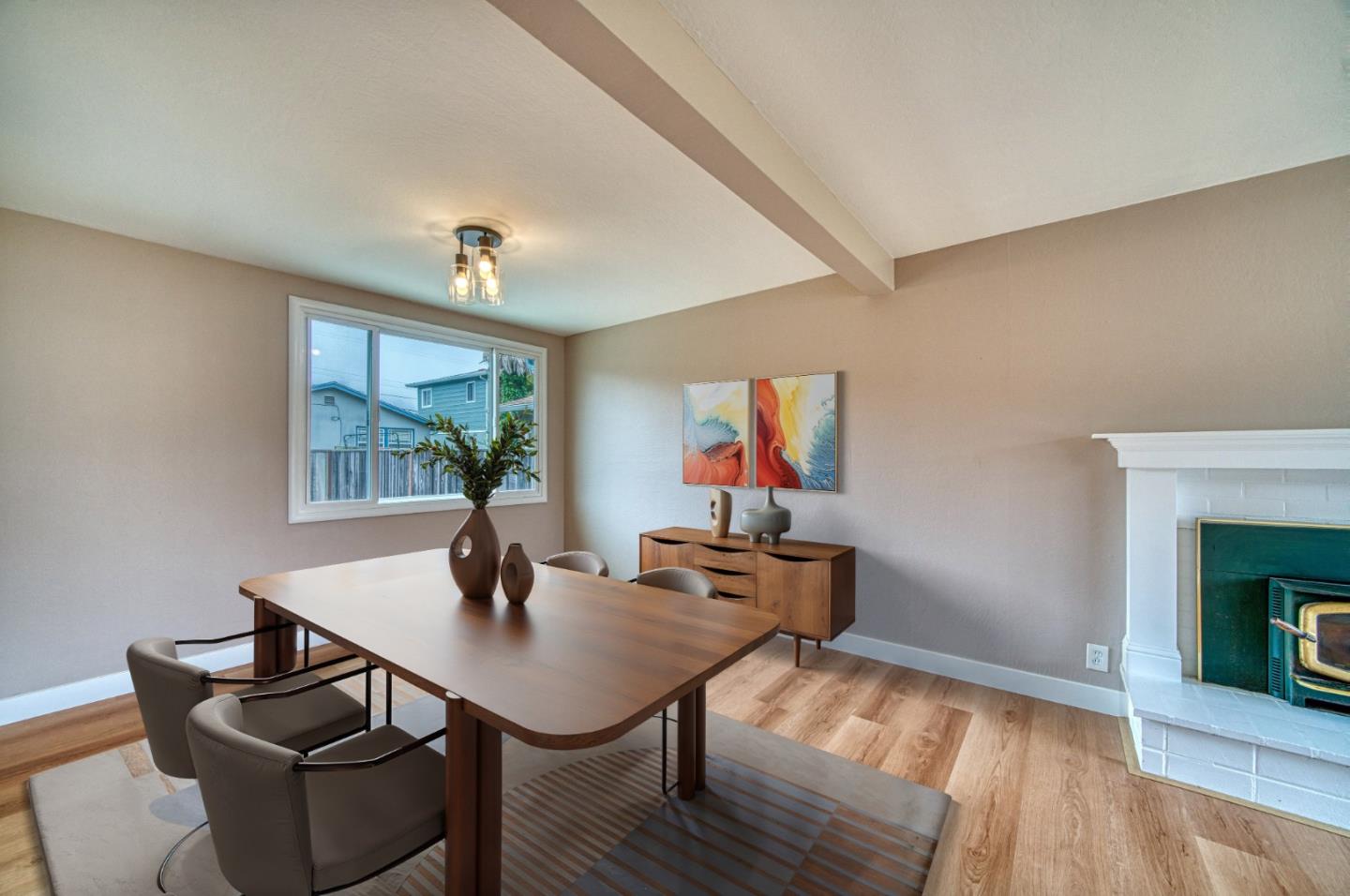 Detail Gallery Image 7 of 34 For 820 Linda Mar Blvd, Pacifica,  CA 94044 - 3 Beds | 1 Baths