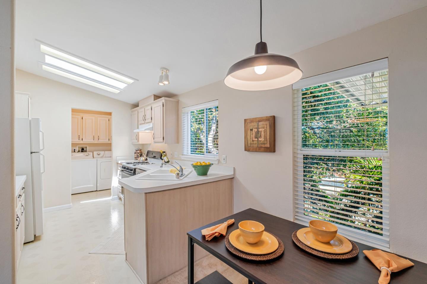Detail Gallery Image 10 of 29 For 4300 Soquel Dr #102,  Soquel,  CA 95073 - 2 Beds | 2 Baths