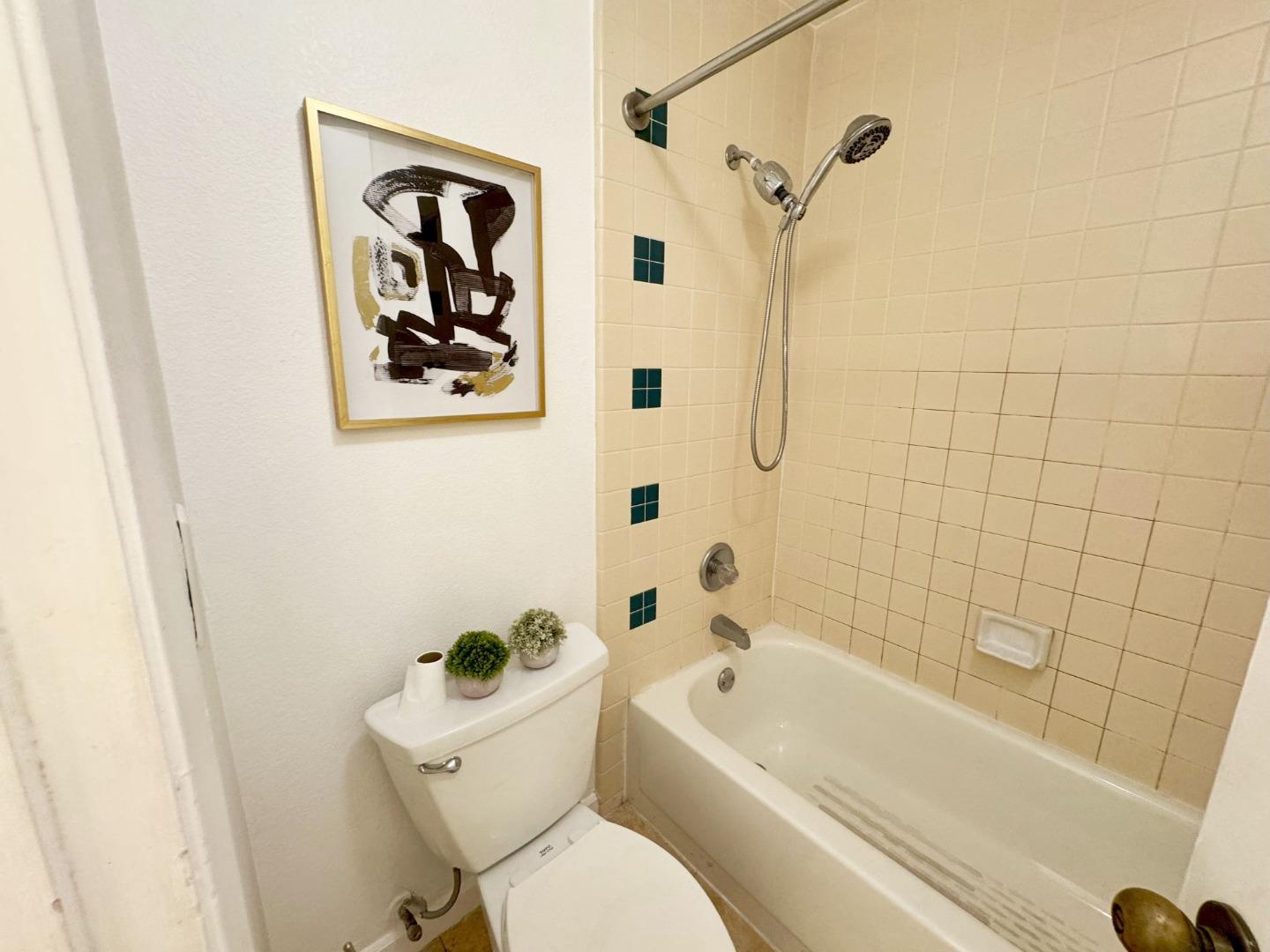 Detail Gallery Image 8 of 10 For 763 Franklin St #420,  Oakland,  CA 94607 - 1 Beds | 1 Baths