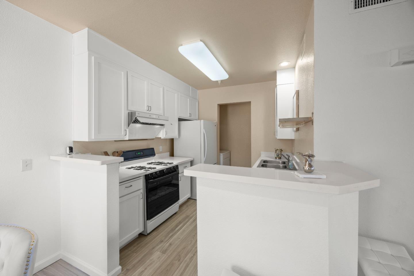 Detail Gallery Image 5 of 28 For 2177 Alum Rock Ave #134,  San Jose,  CA 95116 - 2 Beds | 2 Baths