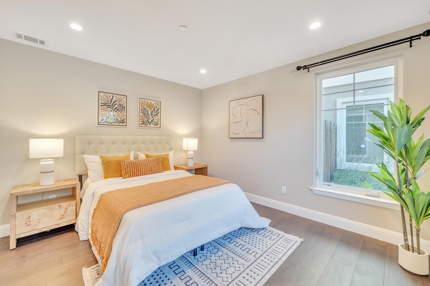 Detail Gallery Image 16 of 41 For 1337 Araujo St, San Jose,  CA 95131 - 4 Beds | 4 Baths