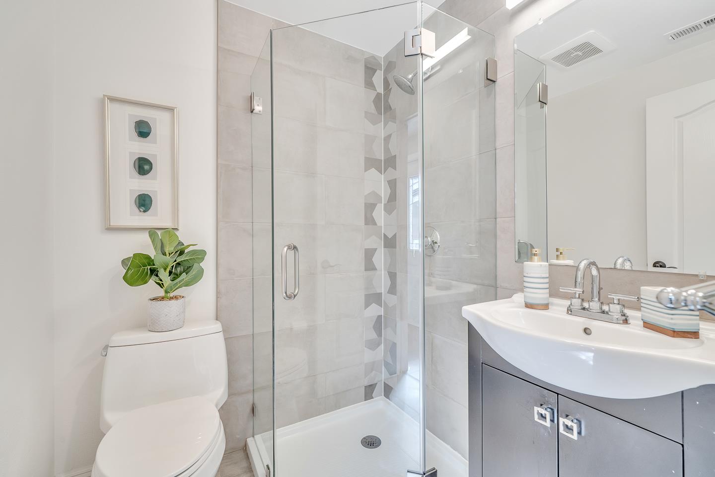 Detail Gallery Image 20 of 41 For 1337 Araujo St, San Jose,  CA 95131 - 4 Beds | 4 Baths