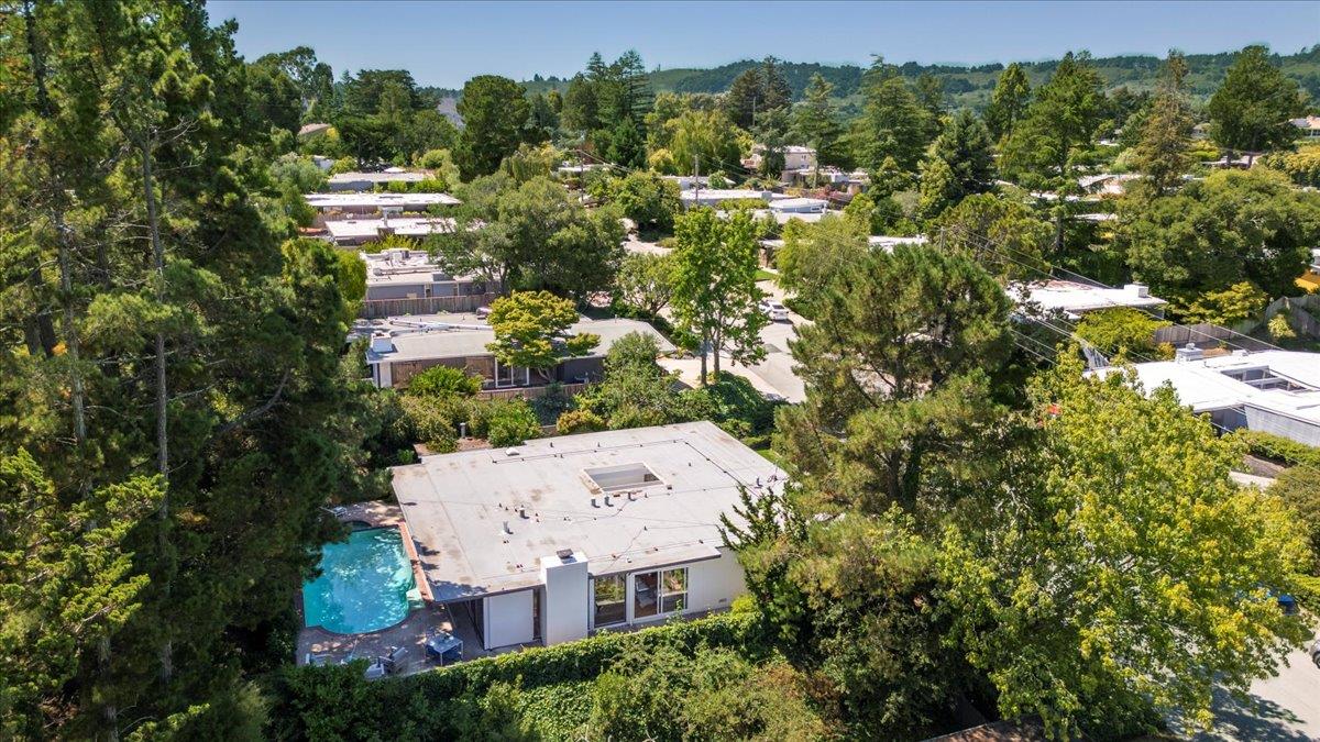 Detail Gallery Image 30 of 38 For 1531 Forge Rd, San Mateo,  CA 94402 - 4 Beds | 2 Baths