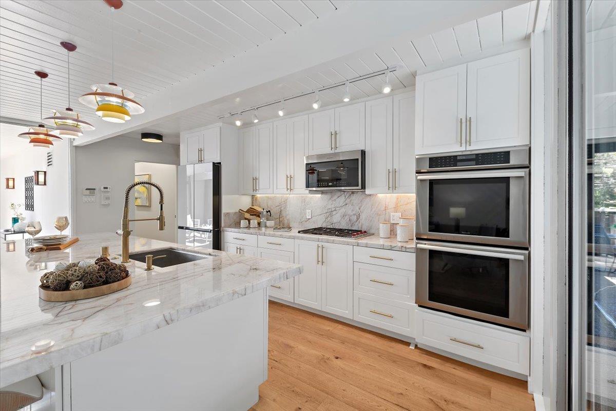 Detail Gallery Image 9 of 38 For 1531 Forge Rd, San Mateo,  CA 94402 - 4 Beds | 2 Baths
