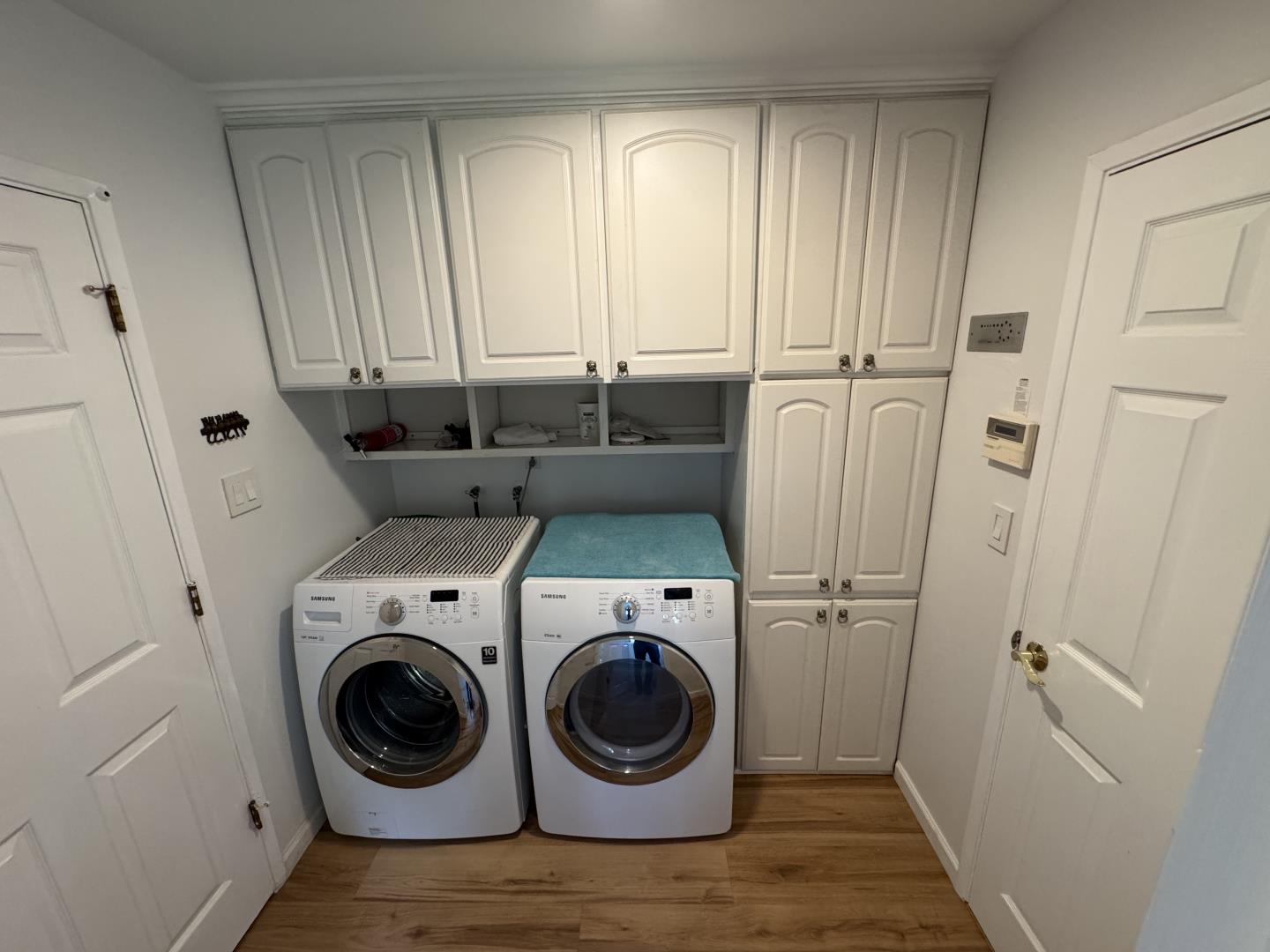 Detail Gallery Image 16 of 17 For 1221 Covington Rd, Los Altos,  CA 94024 - 4 Beds | 2/1 Baths