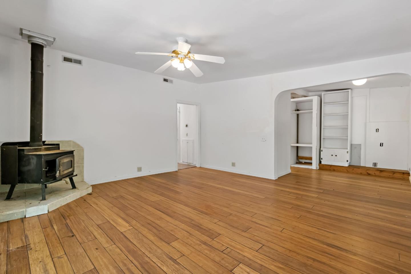 Detail Gallery Image 18 of 22 For 120 Miramontes Rd, Woodside,  CA 94062 - 5 Beds | 4/1 Baths