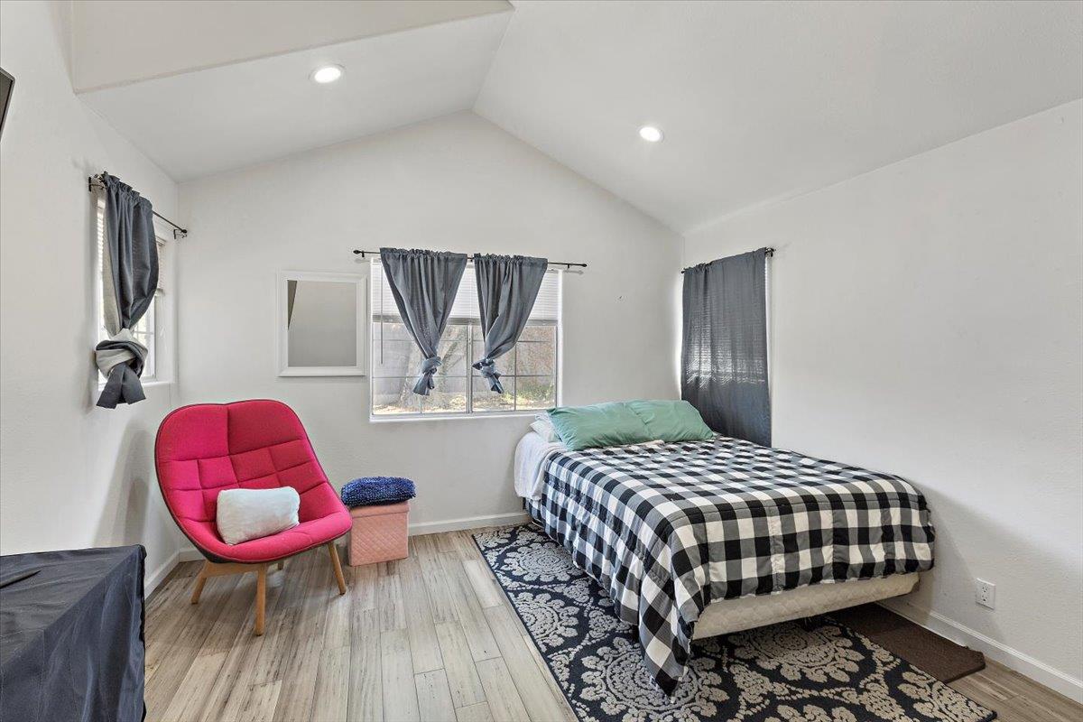 Detail Gallery Image 18 of 31 For 519 Longwood Ct, Hayward,  CA 94541 - 4 Beds | 2 Baths