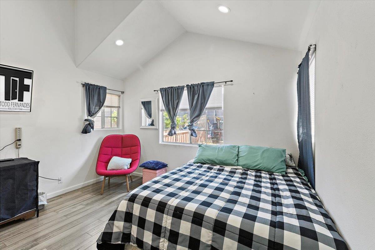 Detail Gallery Image 19 of 31 For 519 Longwood Ct, Hayward,  CA 94541 - 4 Beds | 2 Baths