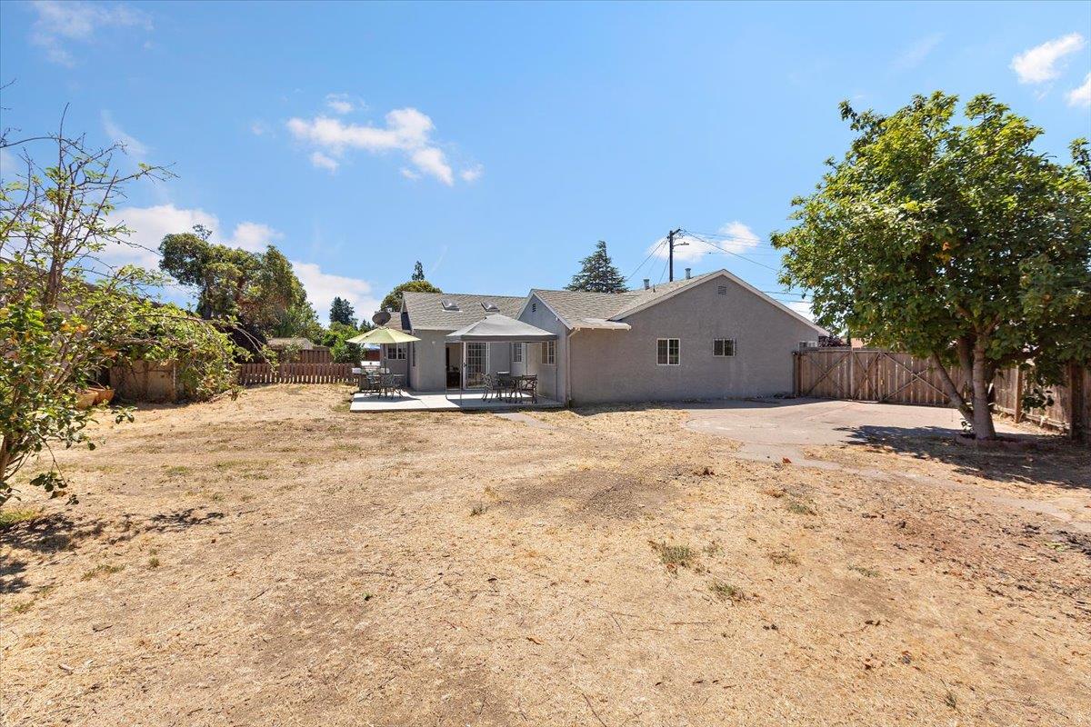 Detail Gallery Image 29 of 31 For 519 Longwood Ct, Hayward,  CA 94541 - 4 Beds | 2 Baths