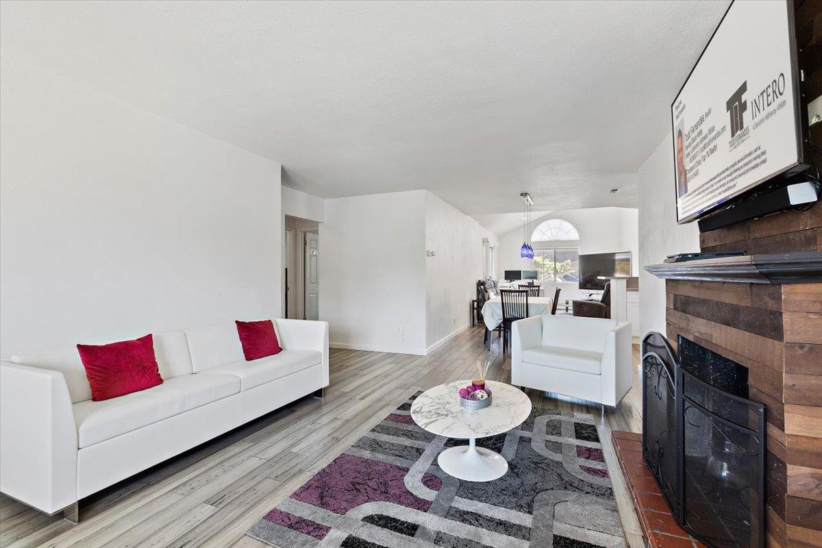 Detail Gallery Image 7 of 31 For 519 Longwood Ct, Hayward,  CA 94541 - 4 Beds | 2 Baths