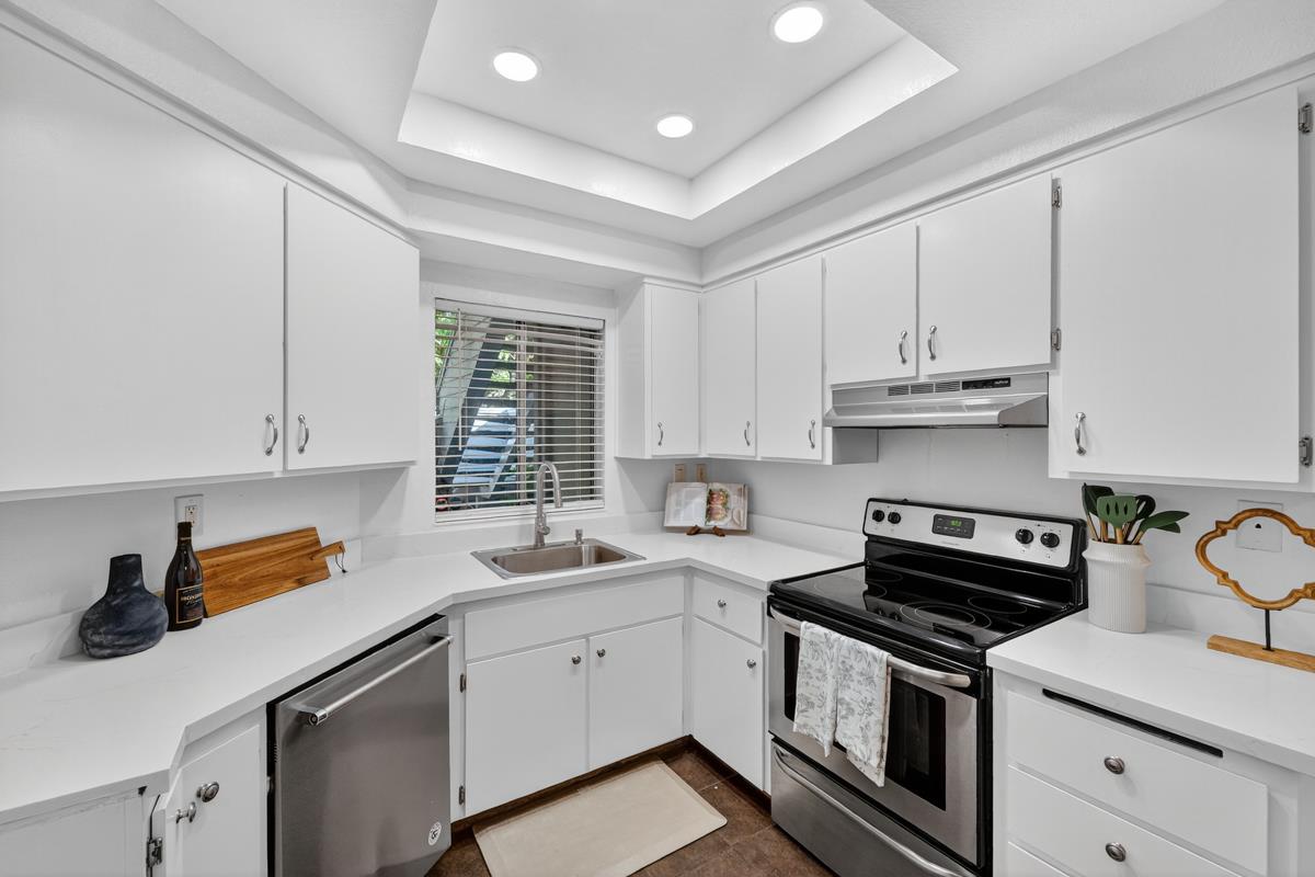 Detail Gallery Image 13 of 25 For 482 Shadowgraph Dr, San Jose,  CA 95110 - 2 Beds | 2 Baths