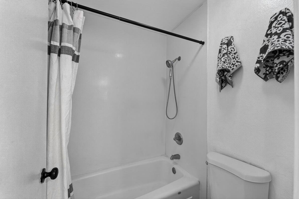 Detail Gallery Image 25 of 25 For 482 Shadowgraph Dr, San Jose,  CA 95110 - 2 Beds | 2 Baths