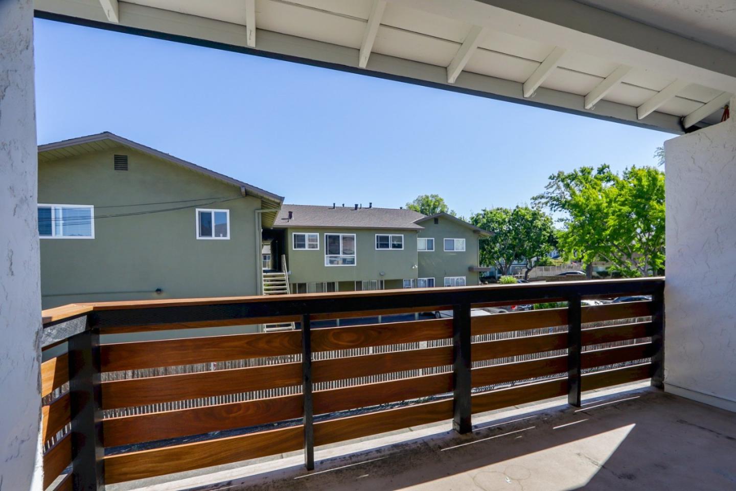 Detail Gallery Image 11 of 59 For 674 Kirkland Dr, Sunnyvale,  CA 94087 - – Beds | – Baths