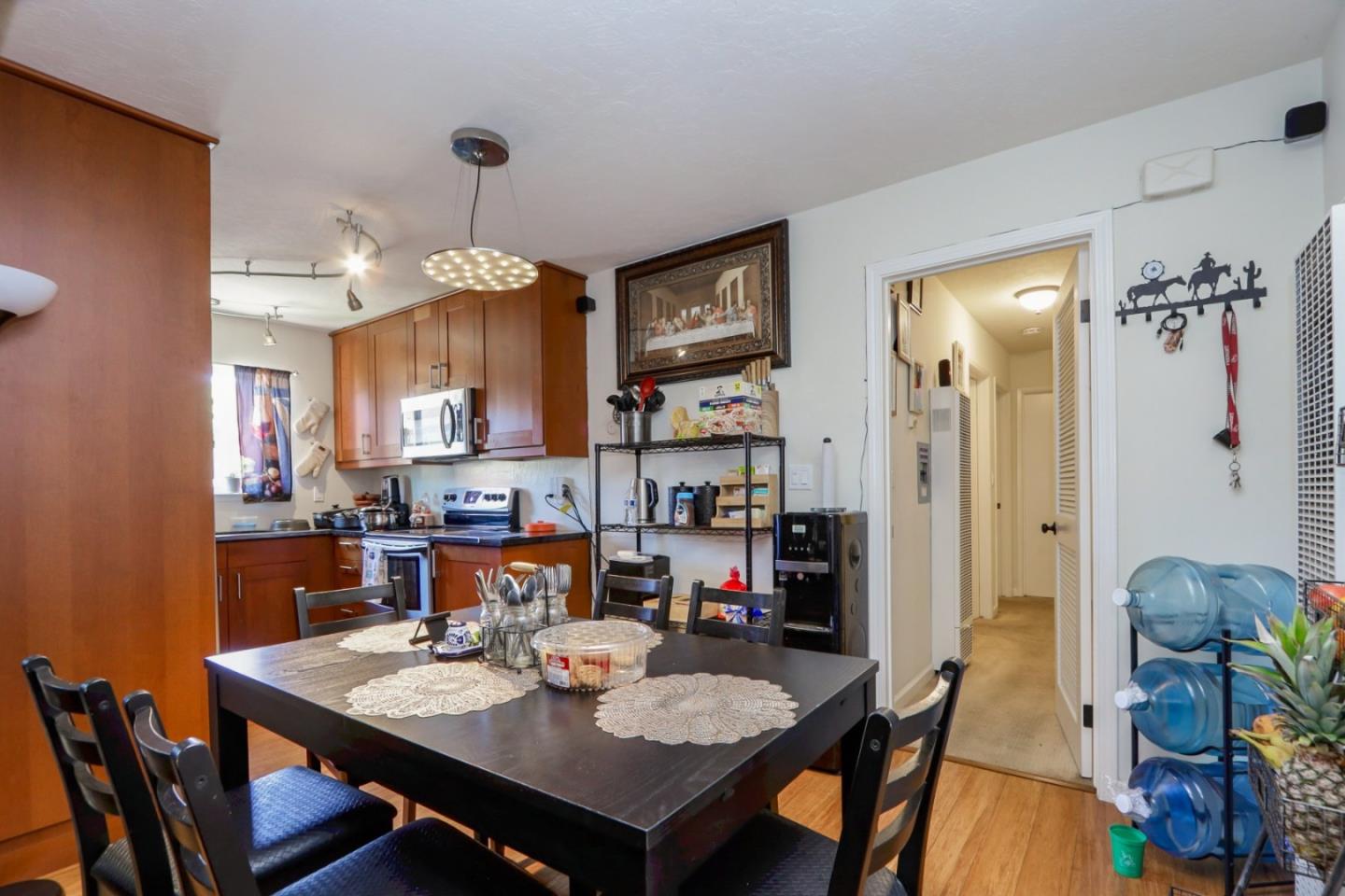 Detail Gallery Image 13 of 59 For 674 Kirkland Dr, Sunnyvale,  CA 94087 - – Beds | – Baths