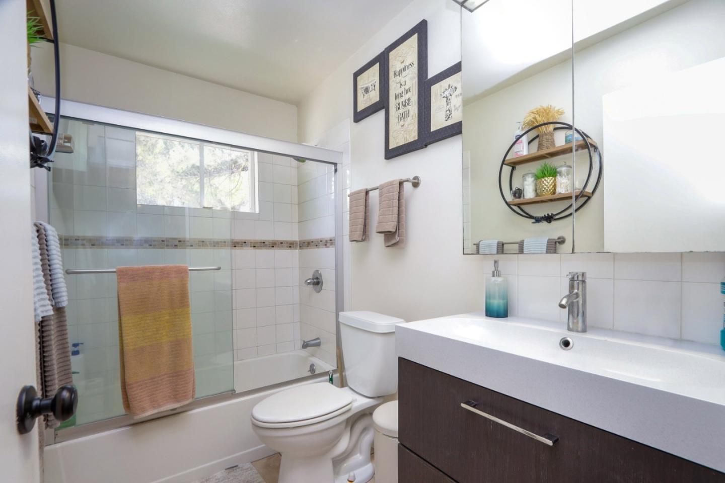 Detail Gallery Image 20 of 59 For 674 Kirkland Dr, Sunnyvale,  CA 94087 - – Beds | – Baths