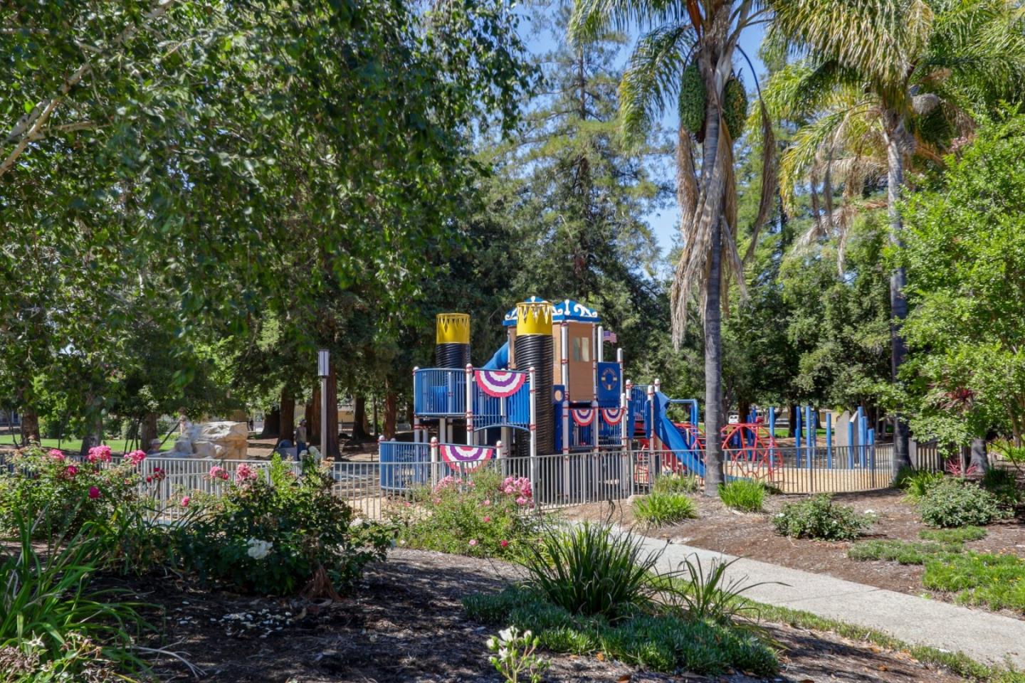 Detail Gallery Image 30 of 59 For 674 Kirkland Dr, Sunnyvale,  CA 94087 - – Beds | – Baths