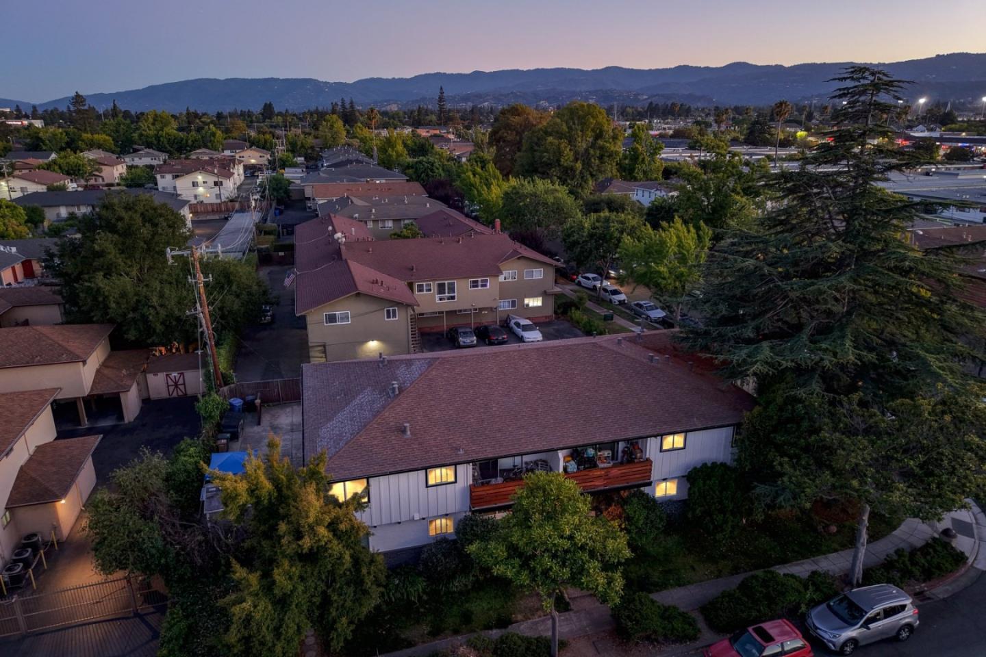 Detail Gallery Image 31 of 59 For 674 Kirkland Dr, Sunnyvale,  CA 94087 - – Beds | – Baths