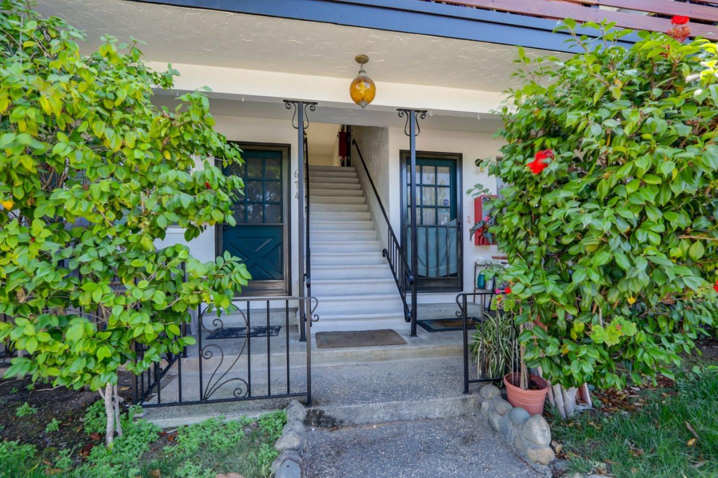 Detail Gallery Image 4 of 59 For 674 Kirkland Dr, Sunnyvale,  CA 94087 - – Beds | – Baths