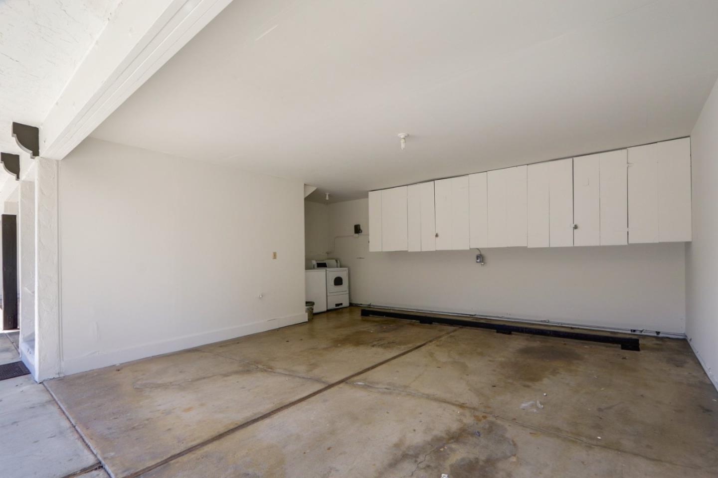 Detail Gallery Image 6 of 59 For 674 Kirkland Dr, Sunnyvale,  CA 94087 - – Beds | – Baths