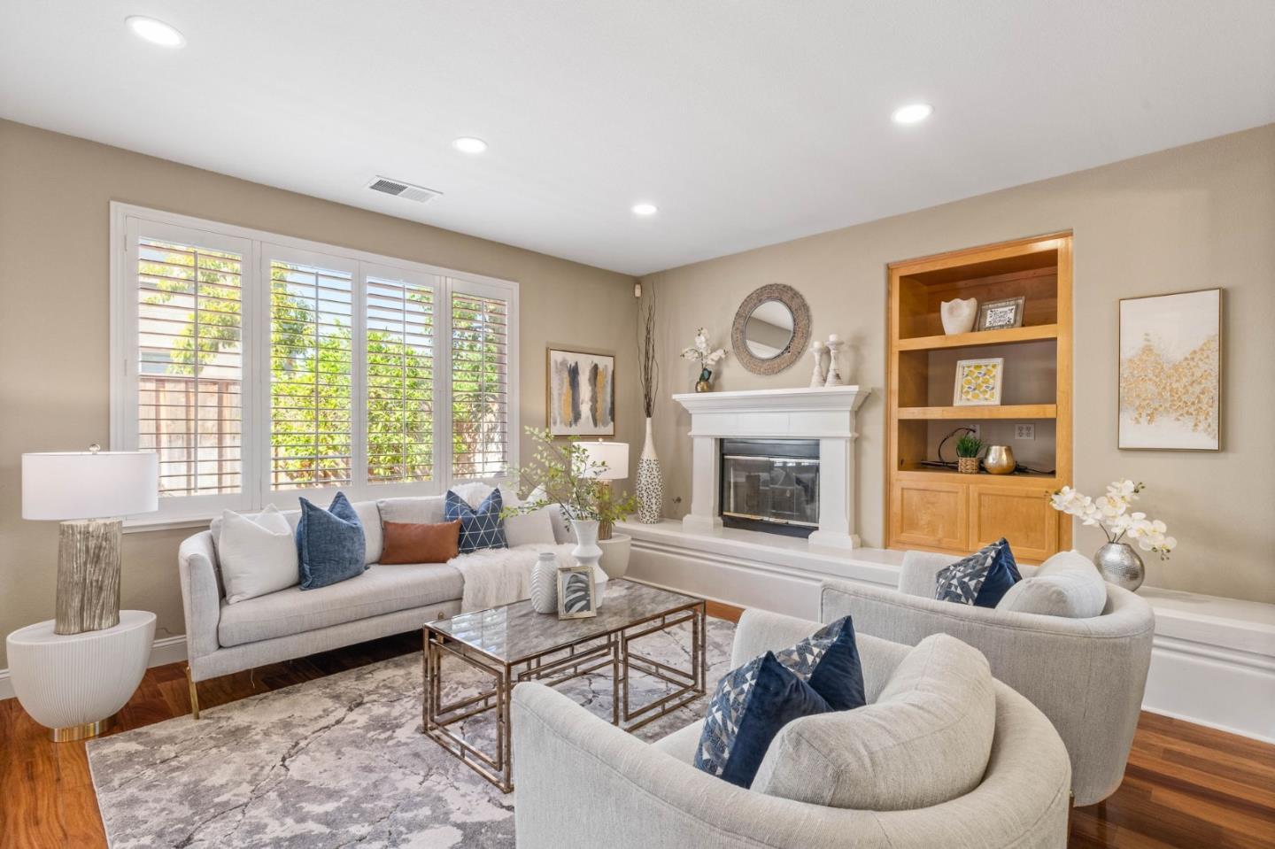 Detail Gallery Image 11 of 29 For 5939 Pala Mesa Dr, San Jose,  CA 95123 - 4 Beds | 2/1 Baths