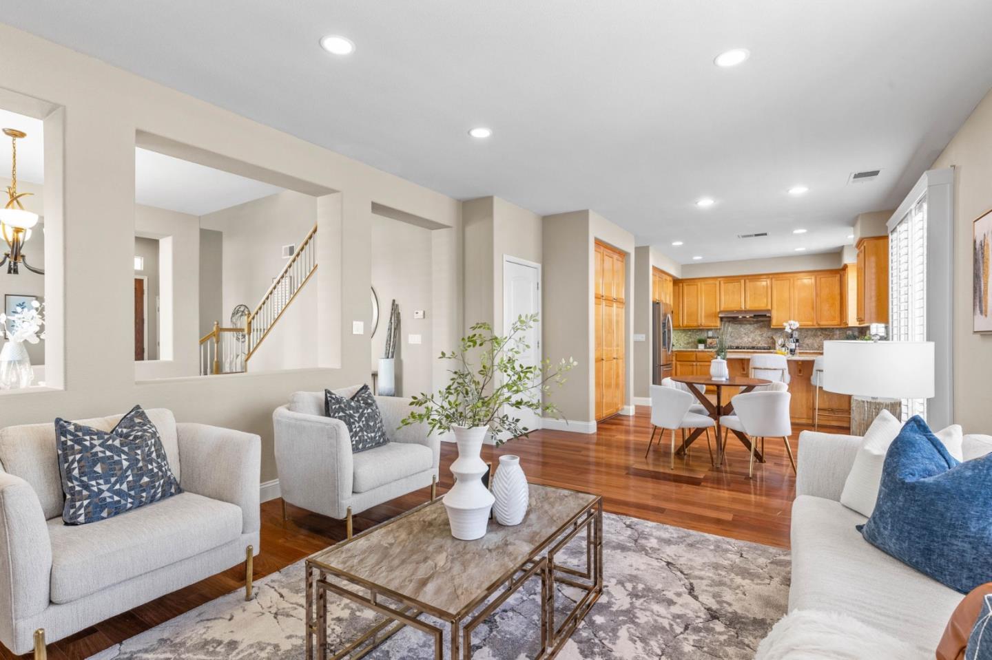 Detail Gallery Image 12 of 29 For 5939 Pala Mesa Dr, San Jose,  CA 95123 - 4 Beds | 2/1 Baths