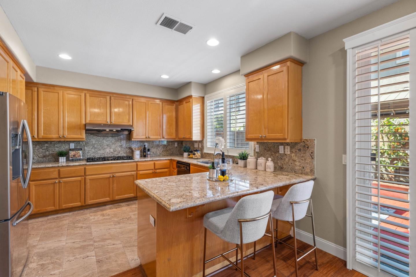 Detail Gallery Image 14 of 29 For 5939 Pala Mesa Dr, San Jose,  CA 95123 - 4 Beds | 2/1 Baths