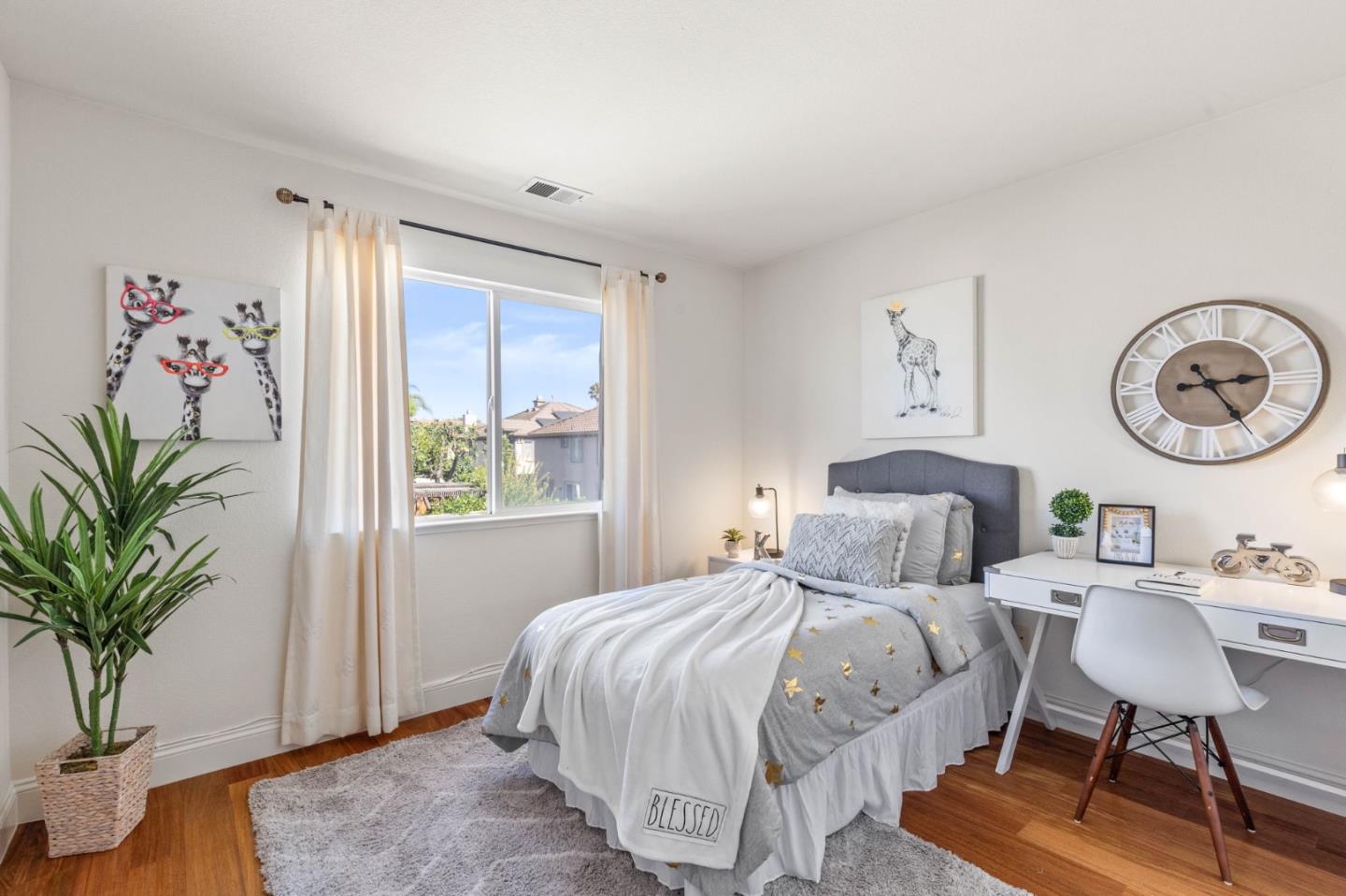 Detail Gallery Image 19 of 29 For 5939 Pala Mesa Dr, San Jose,  CA 95123 - 4 Beds | 2/1 Baths