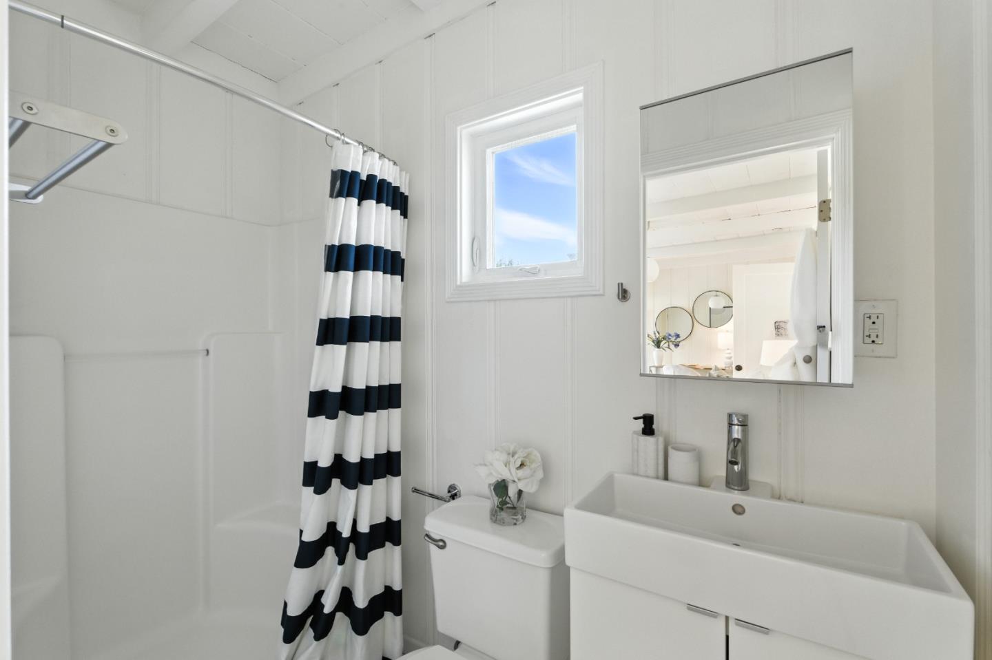 Detail Gallery Image 24 of 27 For 823 10th Ave, Redwood City,  CA 94063 - 3 Beds | 2 Baths