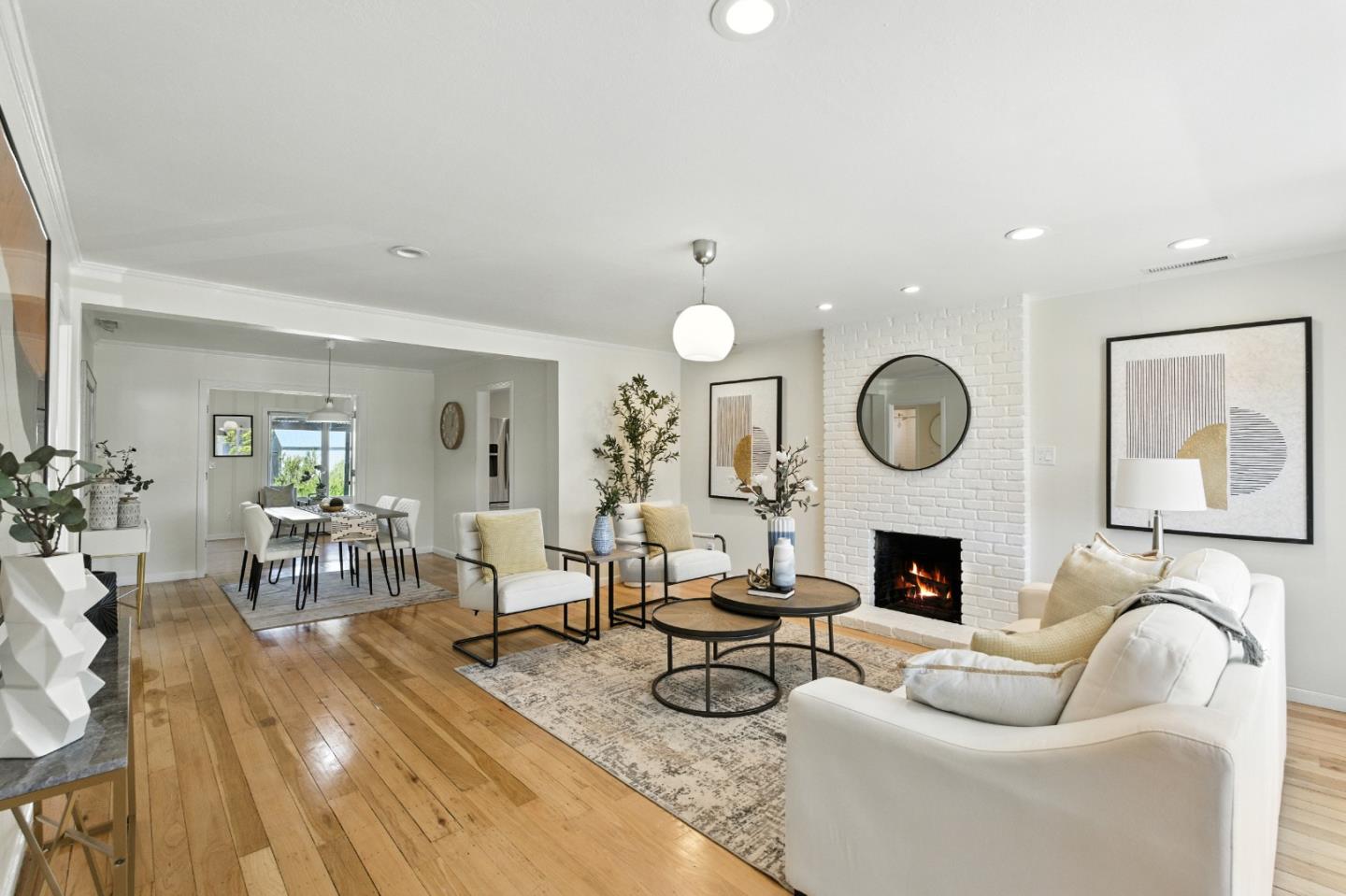 Detail Gallery Image 4 of 27 For 823 10th Ave, Redwood City,  CA 94063 - 3 Beds | 2 Baths