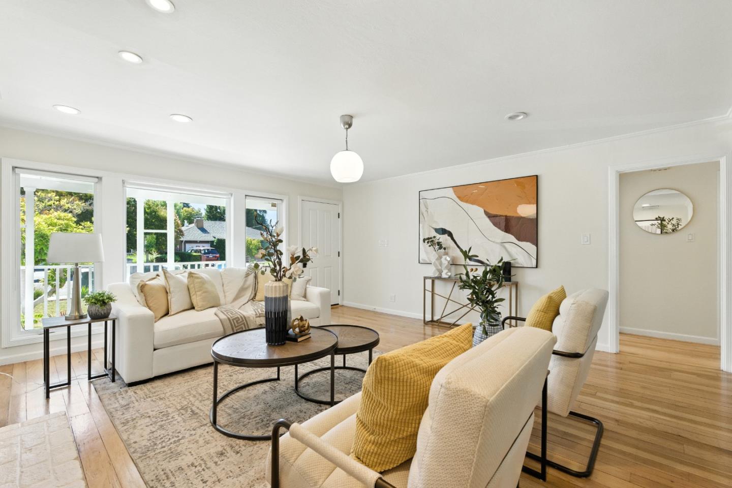 Detail Gallery Image 6 of 27 For 823 10th Ave, Redwood City,  CA 94063 - 3 Beds | 2 Baths