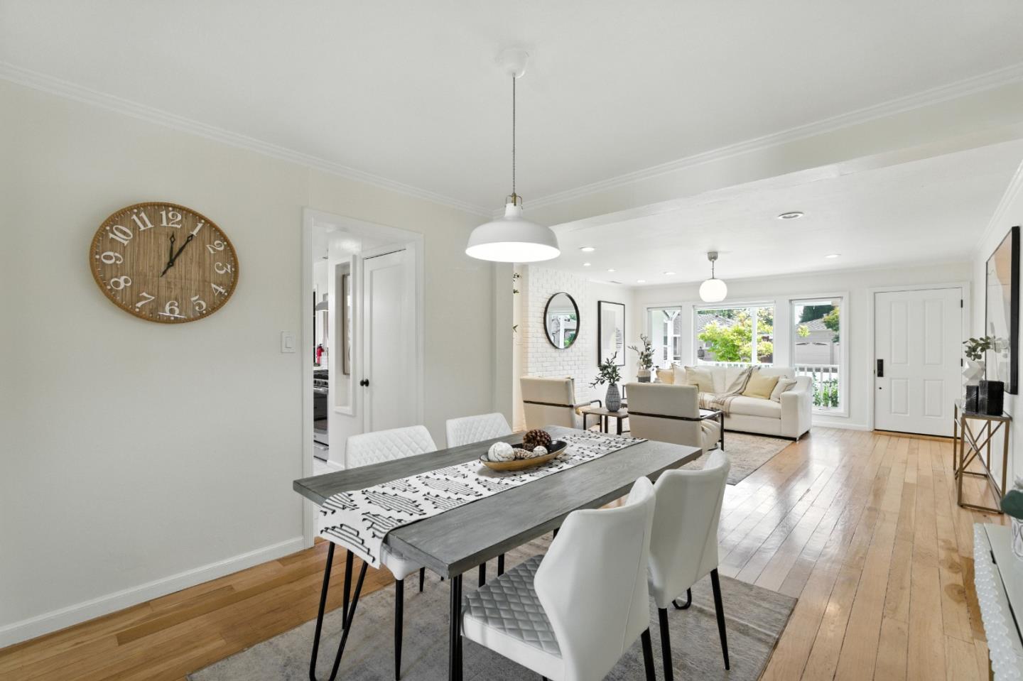 Detail Gallery Image 8 of 27 For 823 10th Ave, Redwood City,  CA 94063 - 3 Beds | 2 Baths