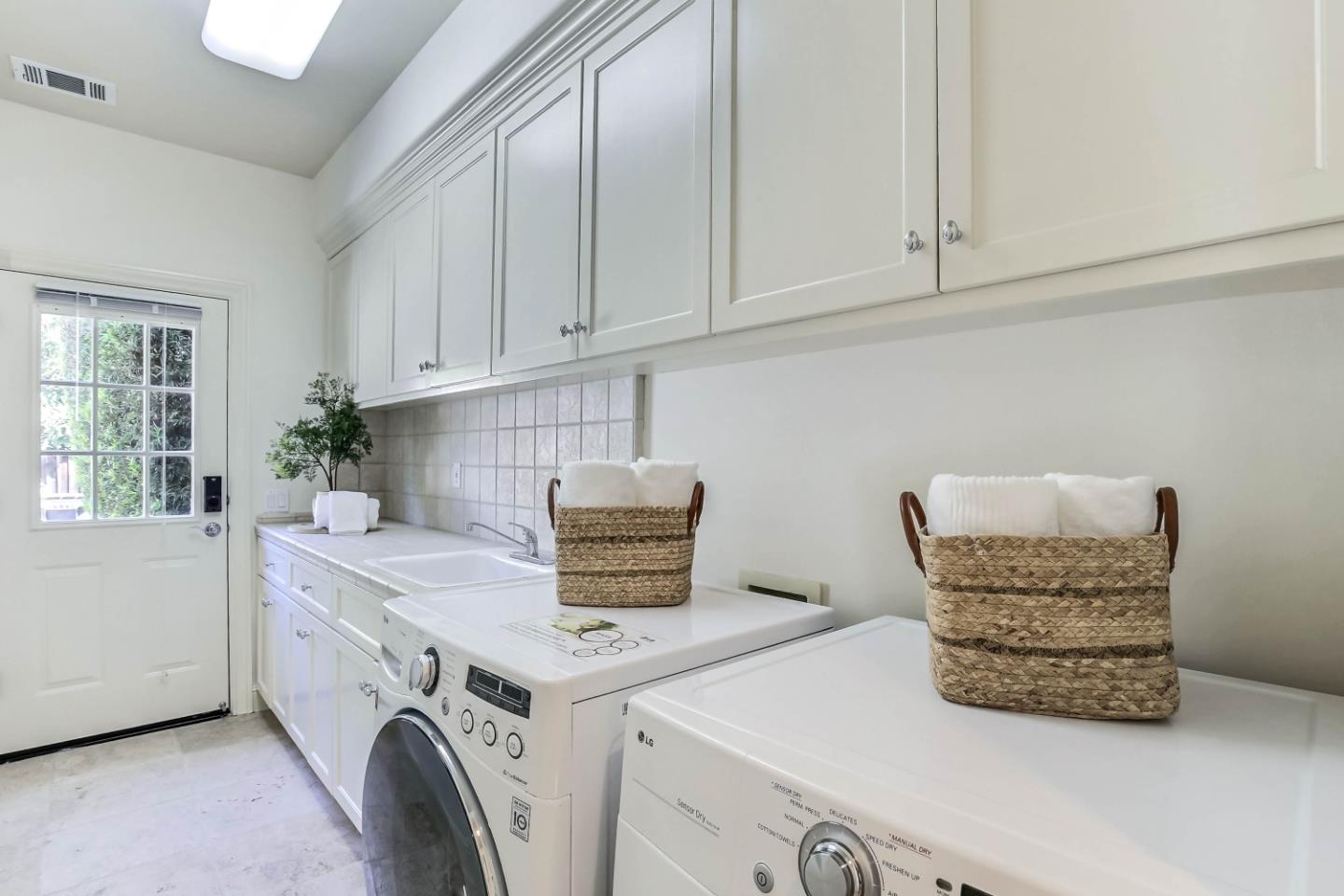 Detail Gallery Image 33 of 43 For 20455 Franklin Ave, Saratoga,  CA 95070 - 4 Beds | 3/1 Baths