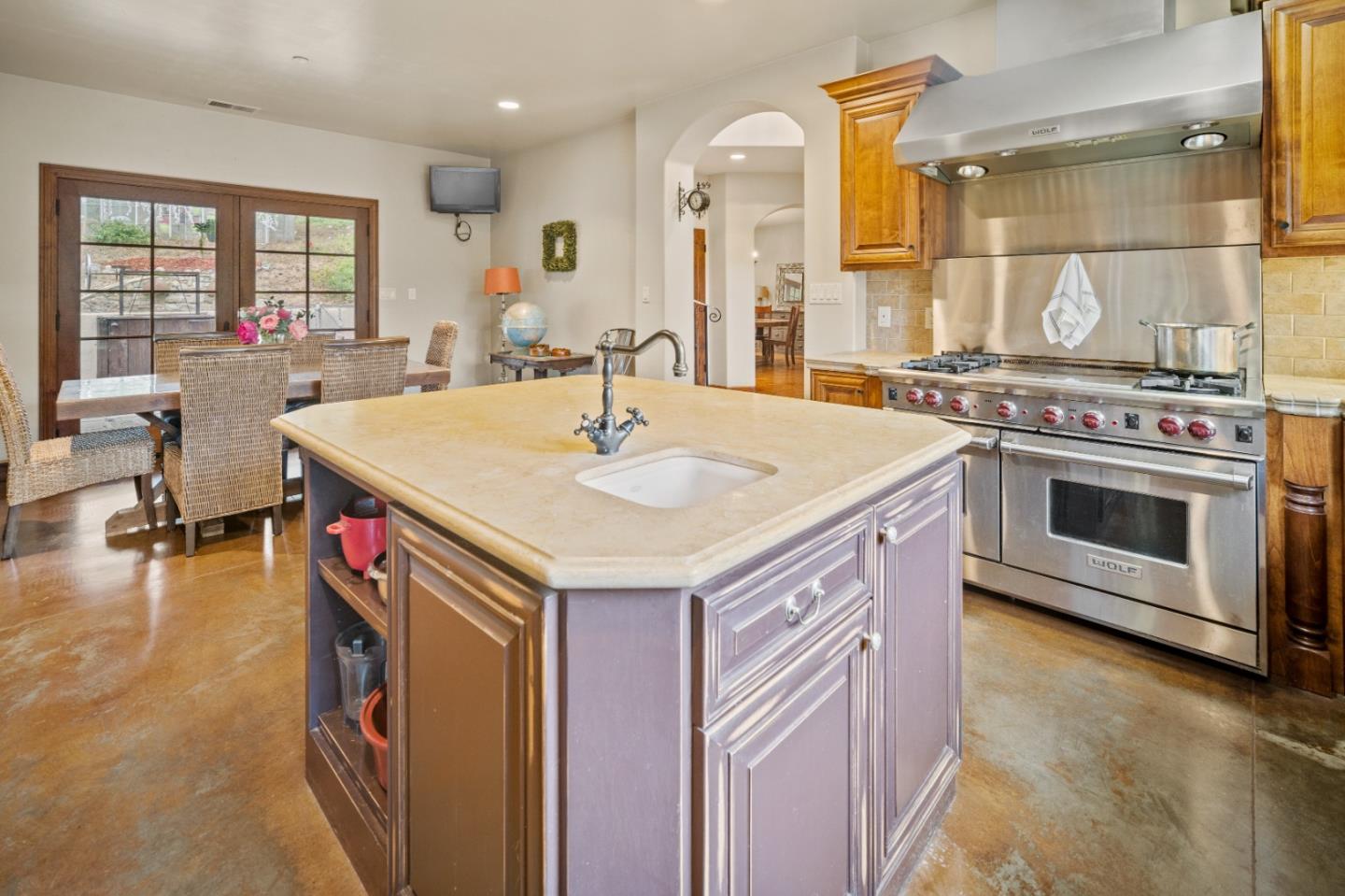Detail Gallery Image 10 of 53 For 17551 Pond Derosa Ln, Prunedale,  CA 93907 - 4 Beds | 2/1 Baths