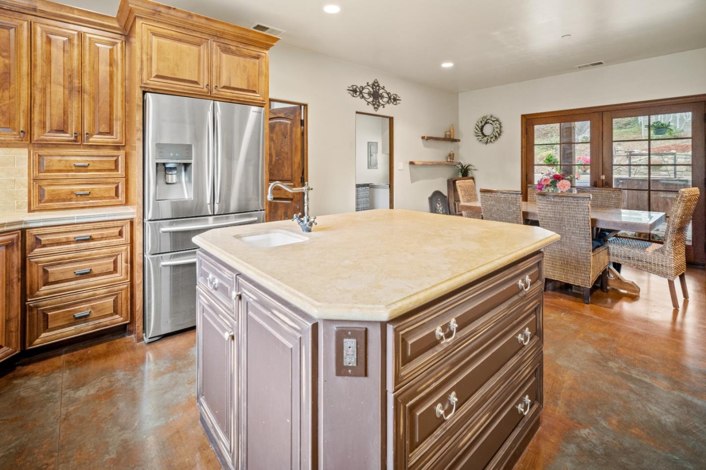 Detail Gallery Image 11 of 53 For 17551 Pond Derosa Ln, Prunedale,  CA 93907 - 4 Beds | 2/1 Baths