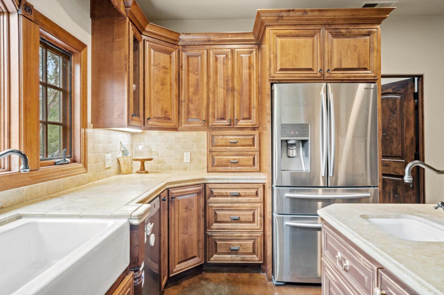 Detail Gallery Image 12 of 53 For 17551 Pond Derosa Ln, Prunedale,  CA 93907 - 4 Beds | 2/1 Baths