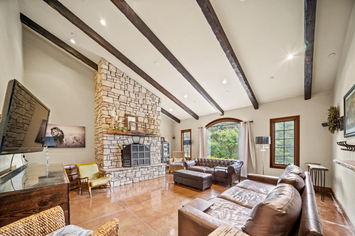 Detail Gallery Image 17 of 53 For 17551 Pond Derosa Ln, Prunedale,  CA 93907 - 4 Beds | 2/1 Baths