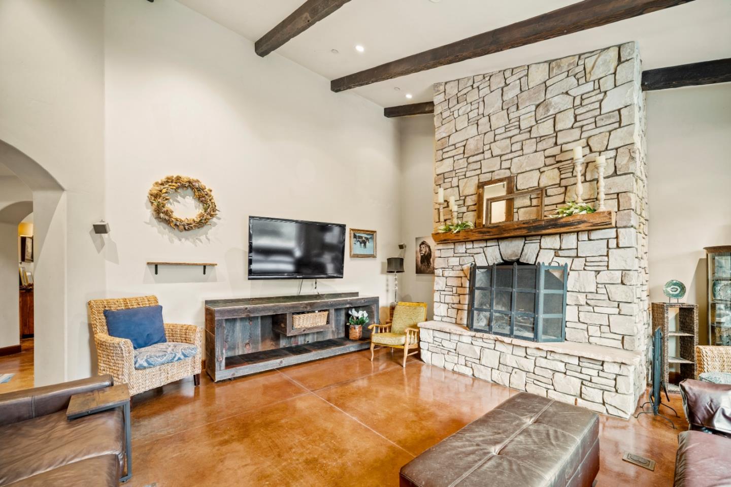 Detail Gallery Image 18 of 53 For 17551 Pond Derosa Ln, Prunedale,  CA 93907 - 4 Beds | 2/1 Baths