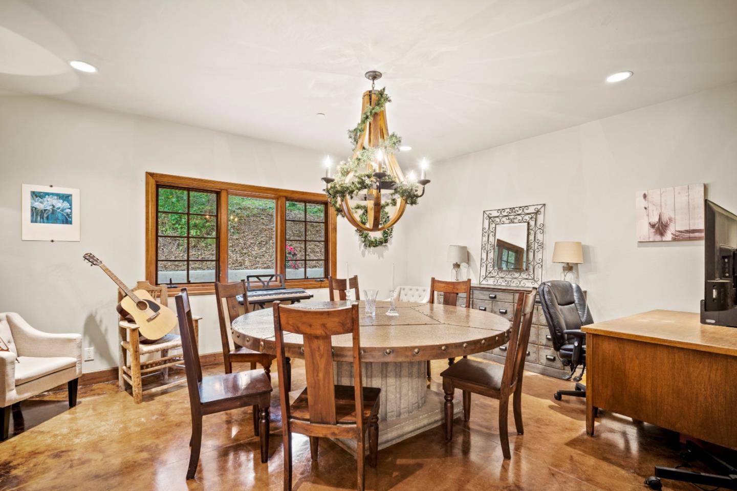 Detail Gallery Image 21 of 53 For 17551 Pond Derosa Ln, Prunedale,  CA 93907 - 4 Beds | 2/1 Baths