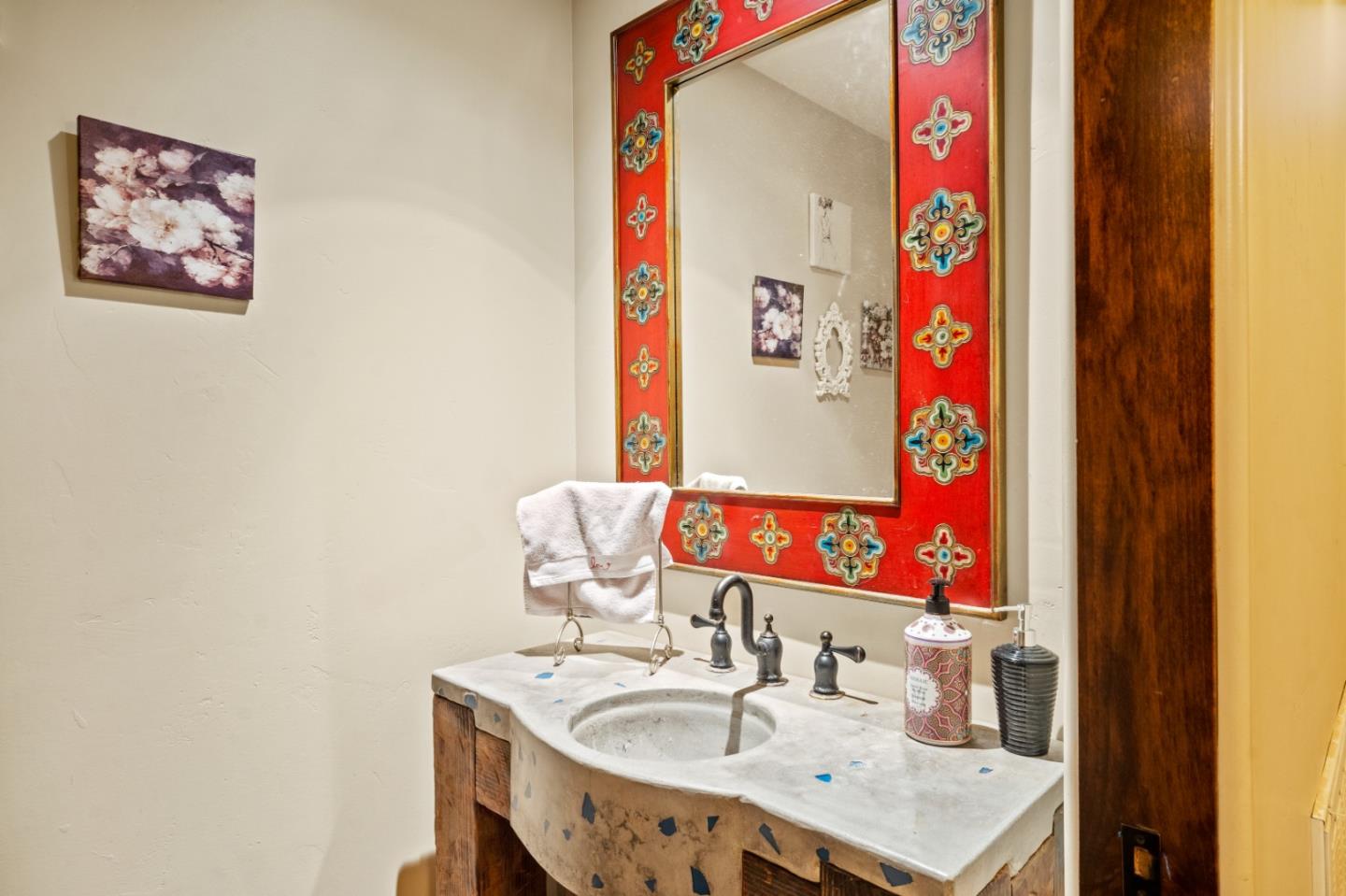 Detail Gallery Image 24 of 53 For 17551 Pond Derosa Ln, Prunedale,  CA 93907 - 4 Beds | 2/1 Baths