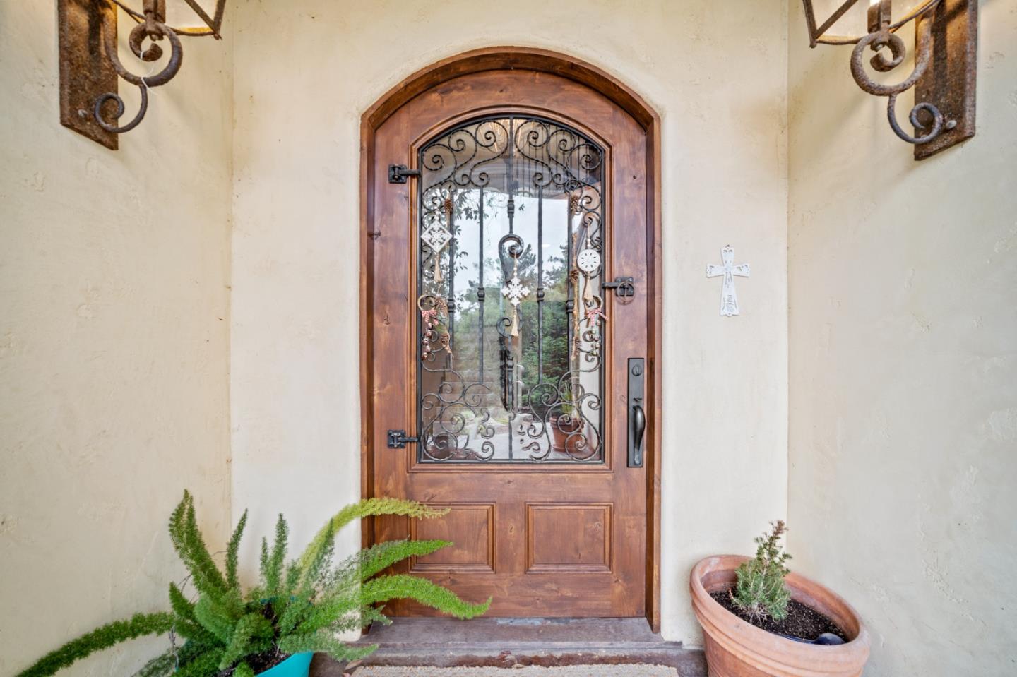 Detail Gallery Image 3 of 53 For 17551 Pond Derosa Ln, Prunedale,  CA 93907 - 4 Beds | 2/1 Baths