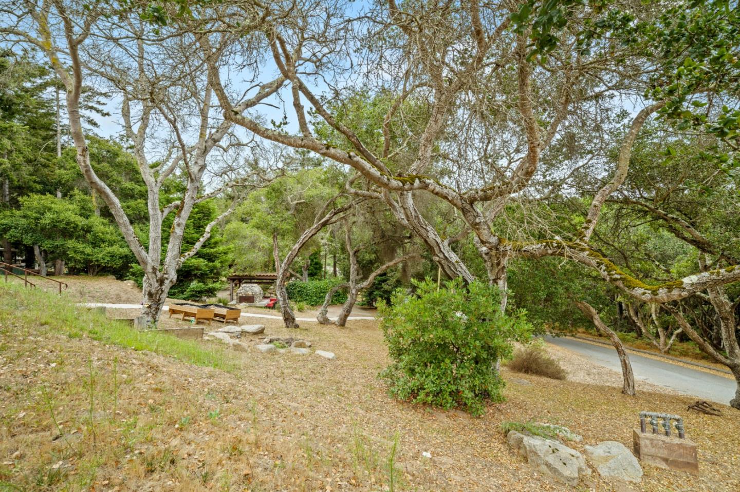 Detail Gallery Image 47 of 53 For 17551 Pond Derosa Ln, Prunedale,  CA 93907 - 4 Beds | 2/1 Baths