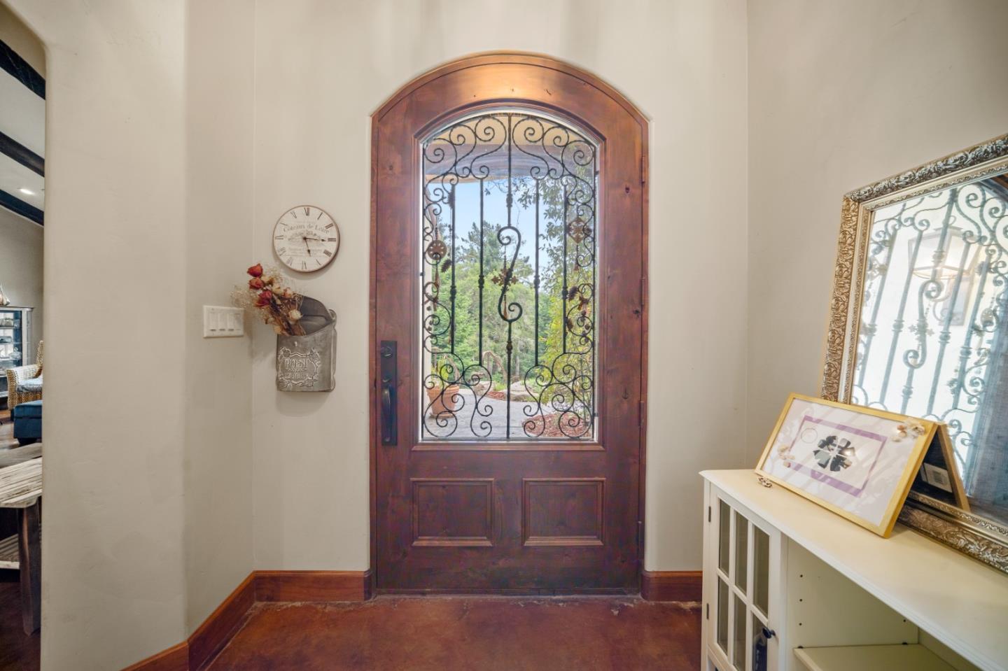 Detail Gallery Image 5 of 53 For 17551 Pond Derosa Ln, Prunedale,  CA 93907 - 4 Beds | 2/1 Baths