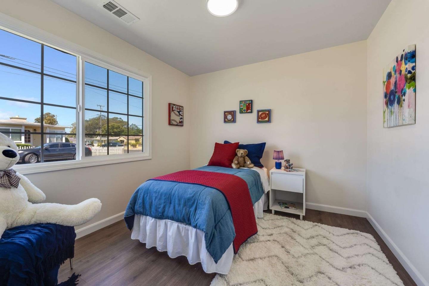 Detail Gallery Image 23 of 29 For 1 Elkwood Dr, South San Francisco,  CA 94080 - 3 Beds | 1 Baths